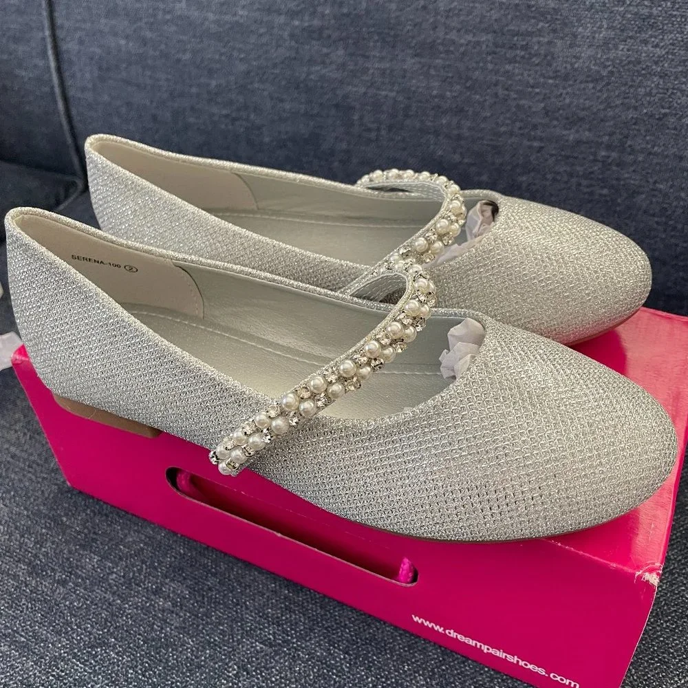 DREAM PAIRS || Girls Sparkly Silver Embellished Flat Dress shoe - Size 2 - Picture 4 of 7